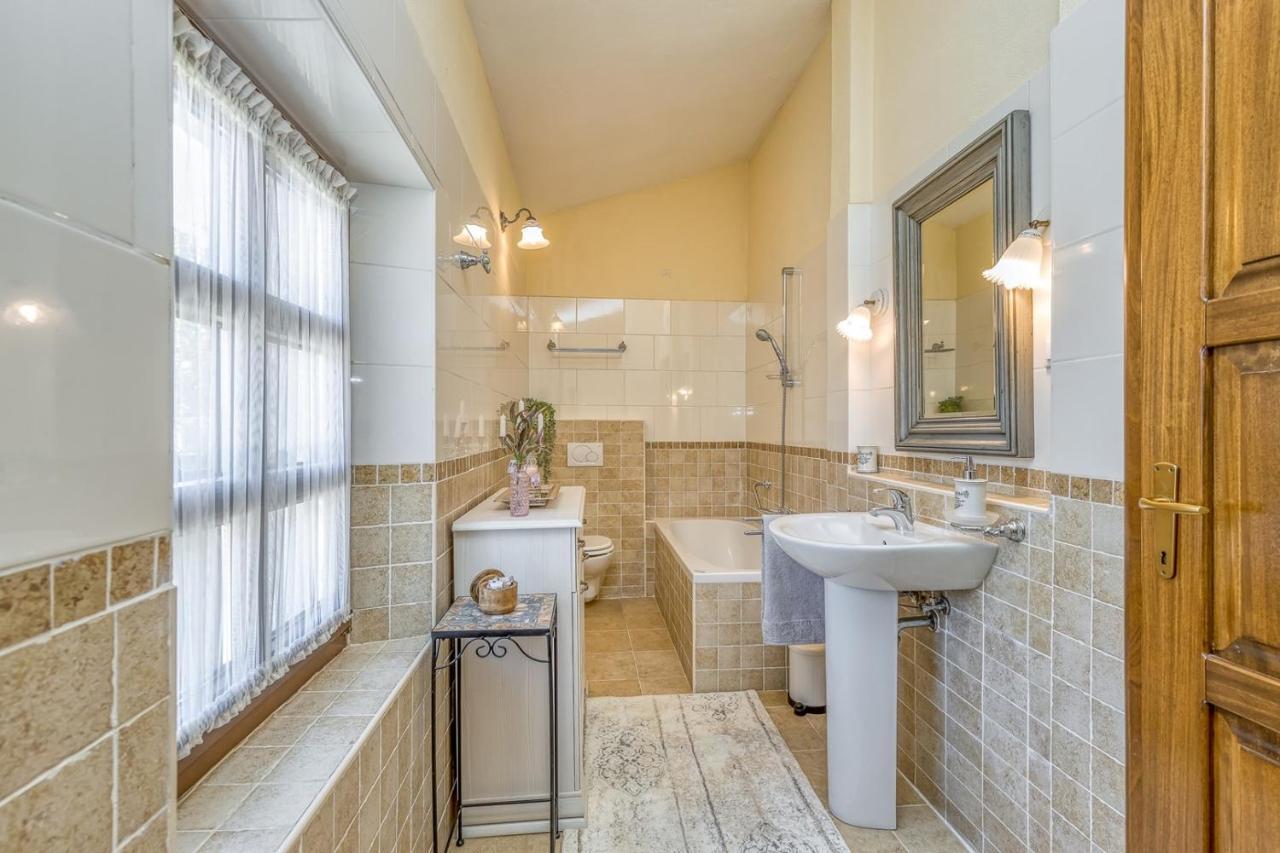 Villa Santolina Baderna Extérieur photo